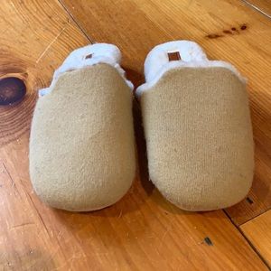 Ladies Vince Real Fur Slippers - Size 7/8 M USA